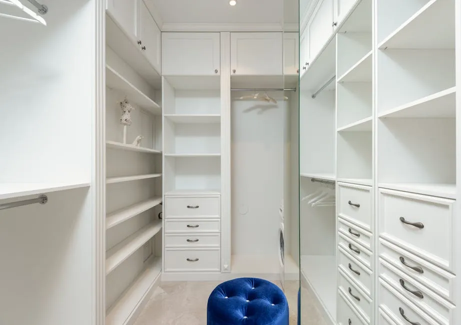 Walk-in closet