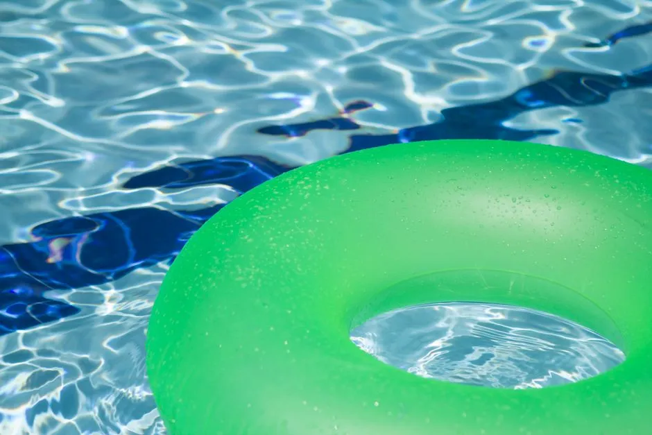 Pool detail
