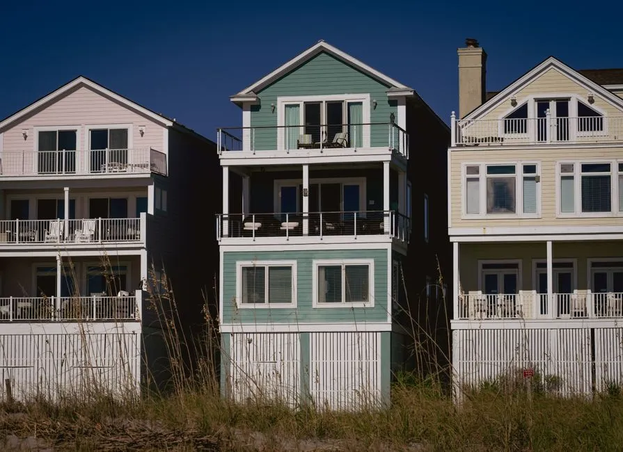 Multi-unit siding