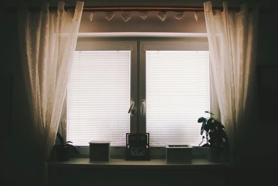 Curtains & blinds