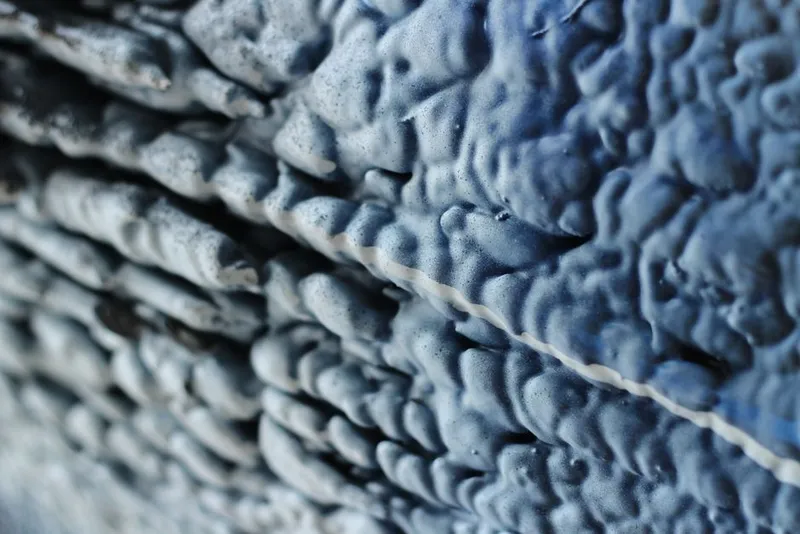 Closed-cell spray foam