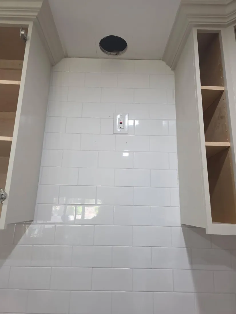 Subway-tiled wall & niche — Oxnard, CA